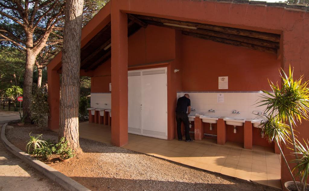 Complejo Turistico & Camping Cabopino 马尔韦利亚 外观 照片